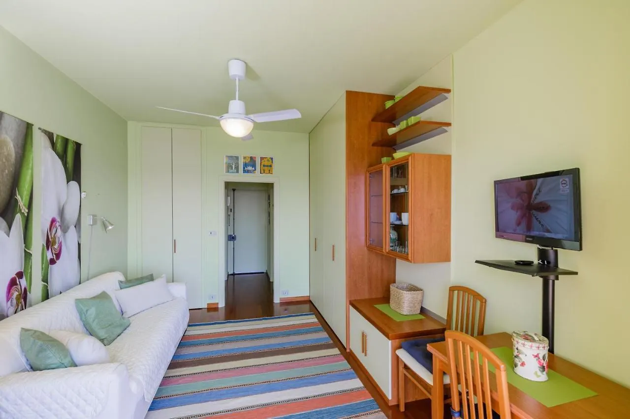 163 - Sunshine Suite 4 Fronte Vista Mare, 100M Spiaggia Sanremo Apartment