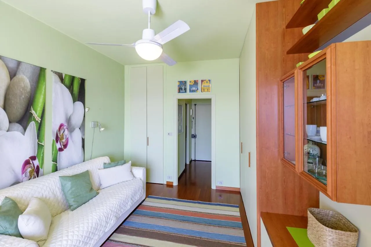 163 - Sunshine Suite 4 Fronte Vista Mare, 100M Spiaggia Sanremo Italy