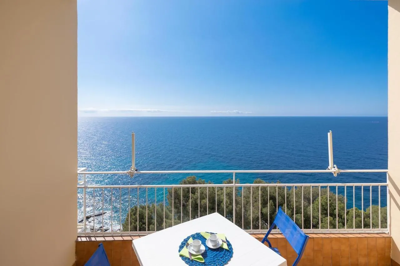 163 - Sunshine Suite 4 Fronte Vista Mare, 100M Spiaggia Sanremo Apartment